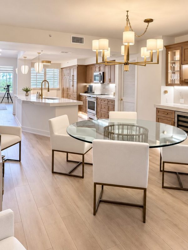 Gold Apartment