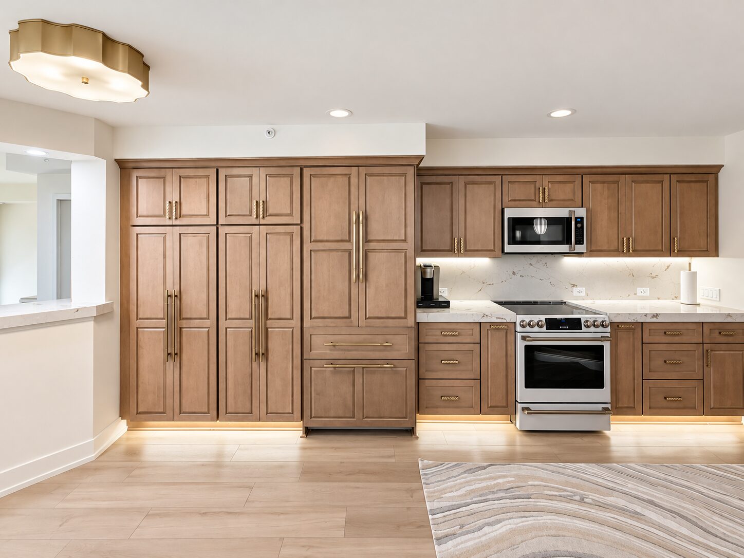 Gold Apartment